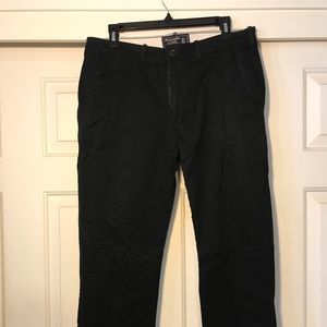 Abercrombie & Fitch Men’s Slim fit Chinos